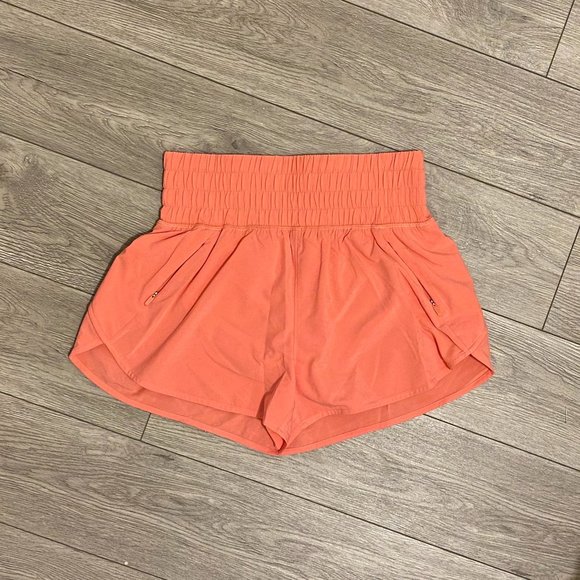 NWOT Aritzia high-waisted lined running shorts - Picture 1 of 8